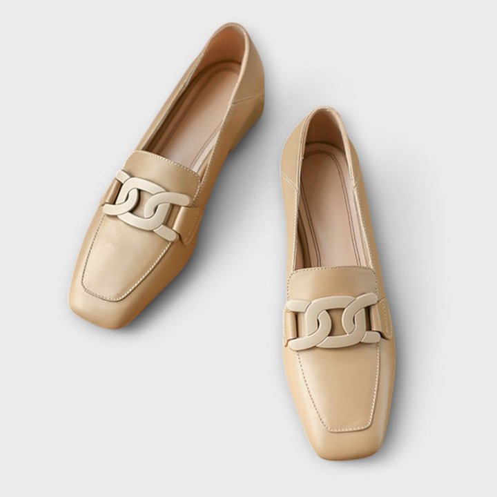 Monika Myke Sandaler