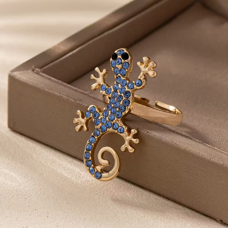 Gecko-øredobber med lykkeamulet – gratis ring | Begrenset tilbud