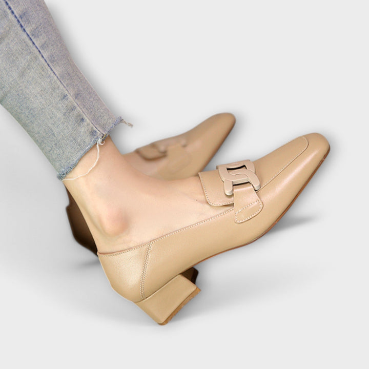 Monika Myke Sandaler