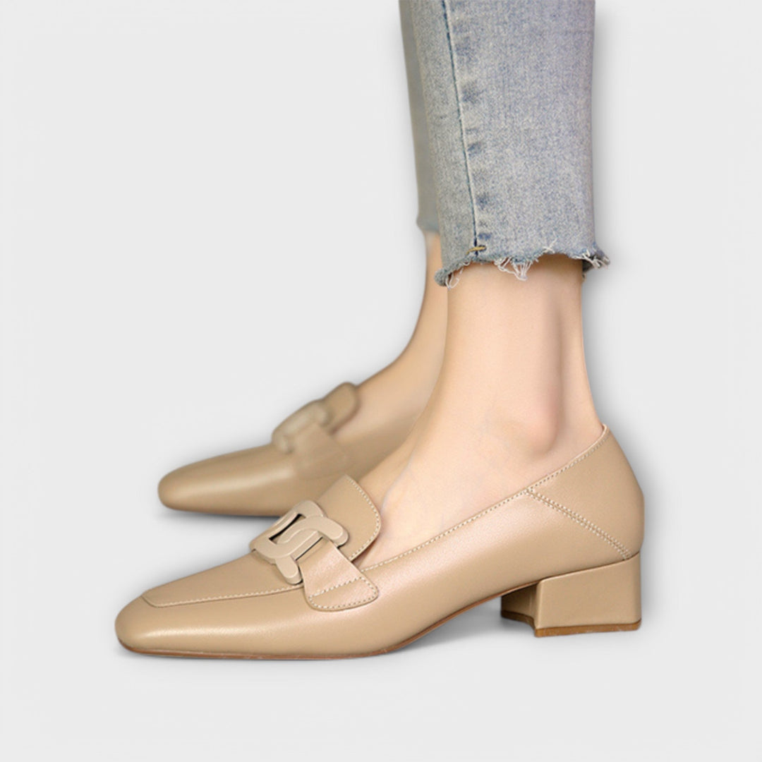 Monika Myke Sandaler