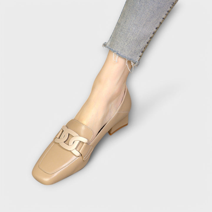 Monika Myke Sandaler