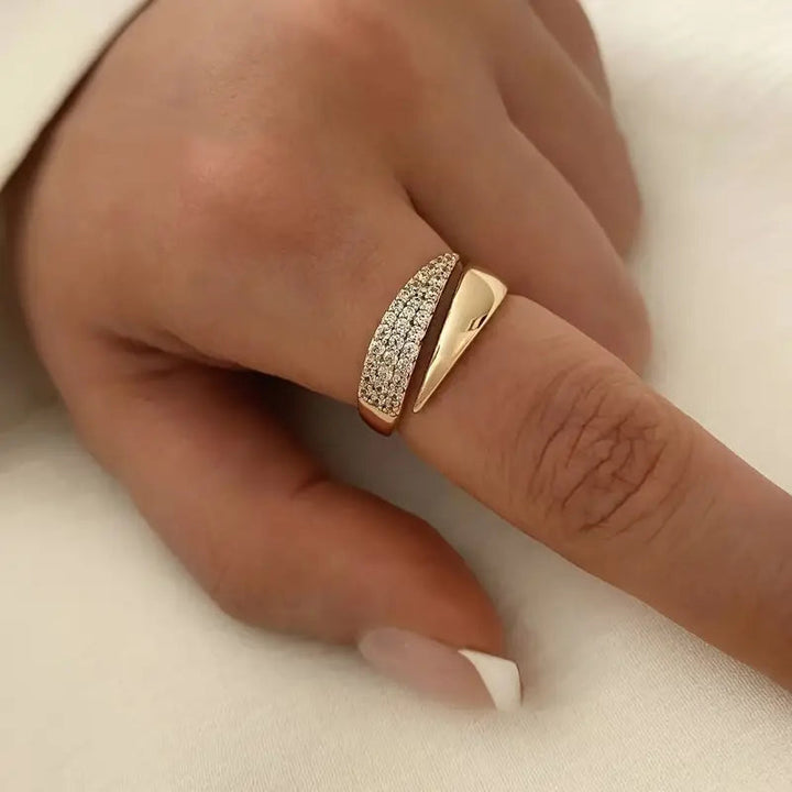 Émilie™ | En strålende elegant ring for kvinner
