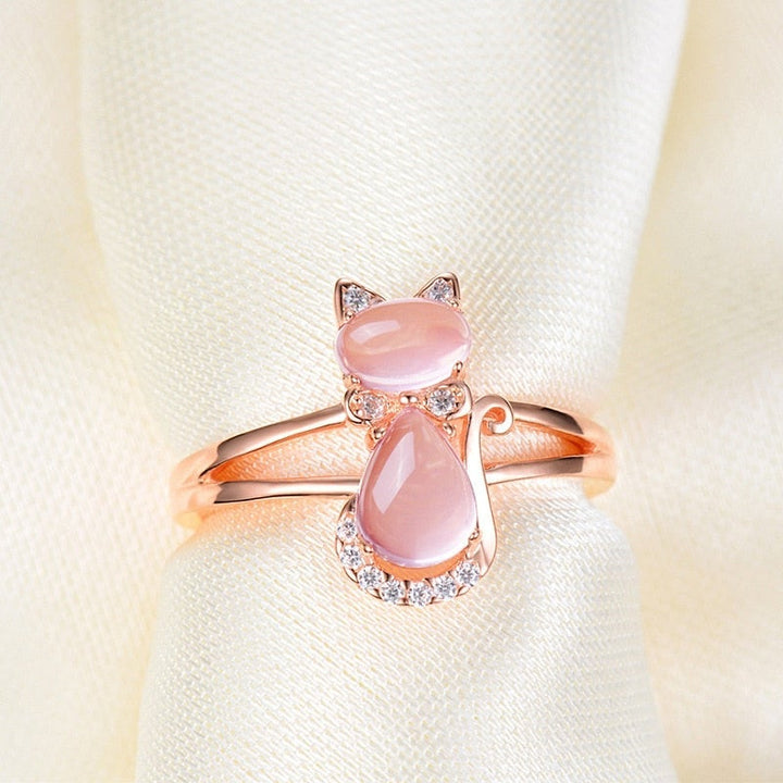 Kattformet ring i roségull