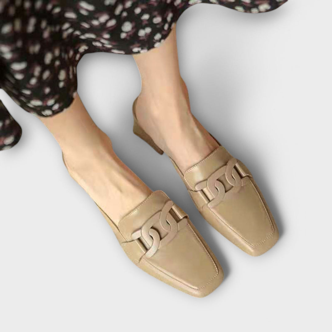 Monika Myke Sandaler