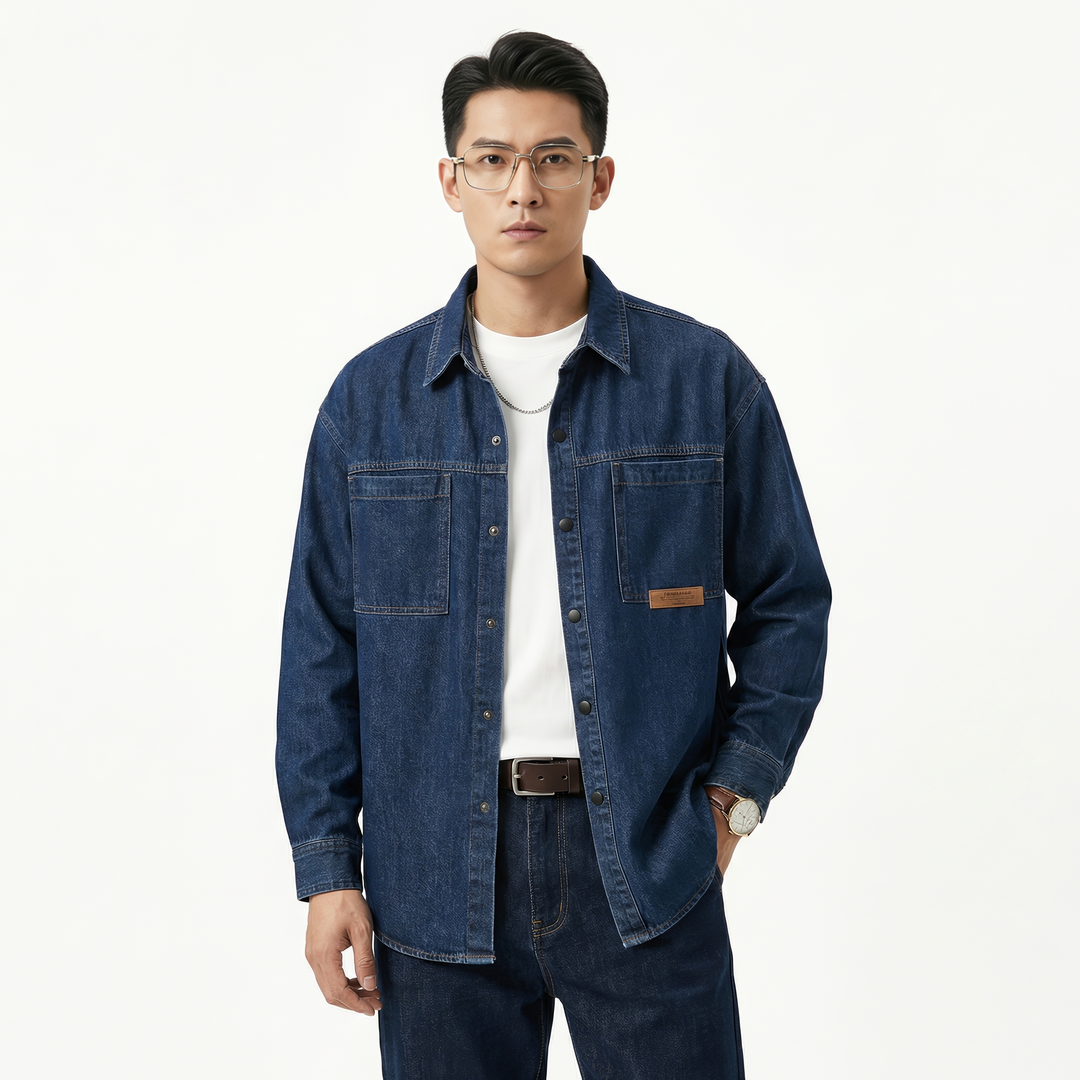 Miehekkäät vintage-mannlig skjorte med knappefront i brukt stil